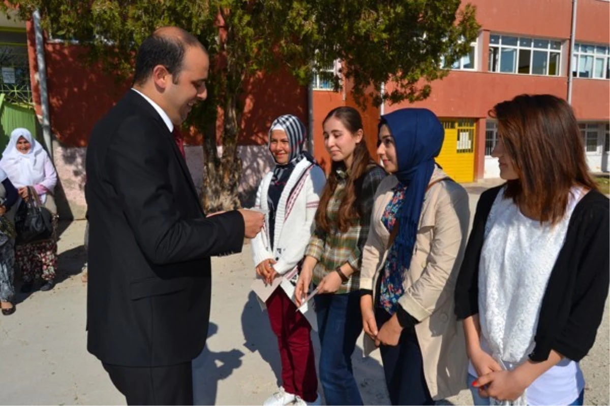 Eskişehir Alpu Lisesi Öğrencileri Kırım\'a Uğurlandı