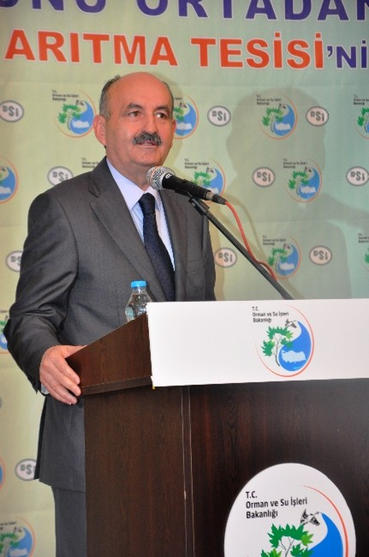 Bakan Müezzinoğlu: "Atatürk\'ü Kullananlar Bizi Anlayamıyorlar"