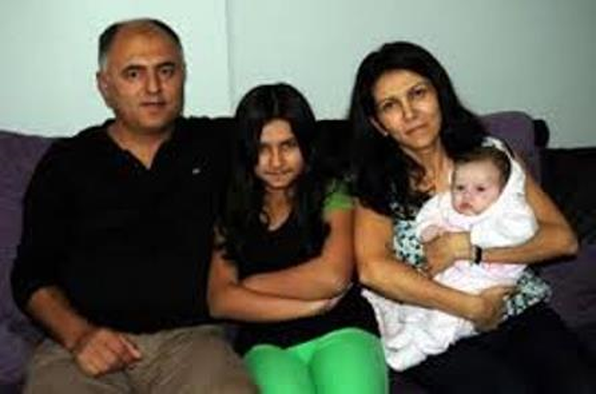 Doktor, 2 Aylık Bebeğe Koruyucu Anne Oldu