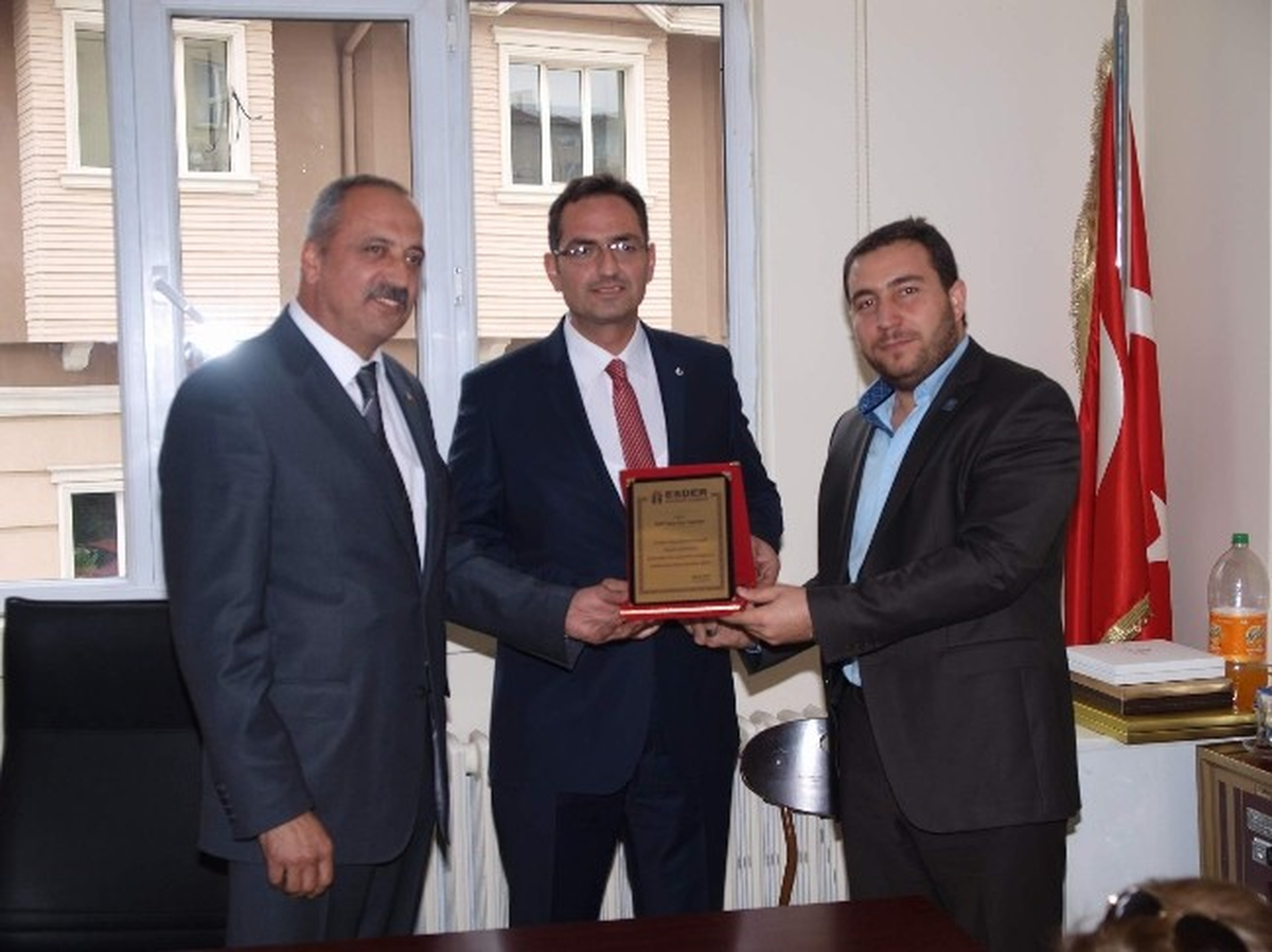 Esder MHP Talas İlçe Teşkilatını Ziyaret Etti