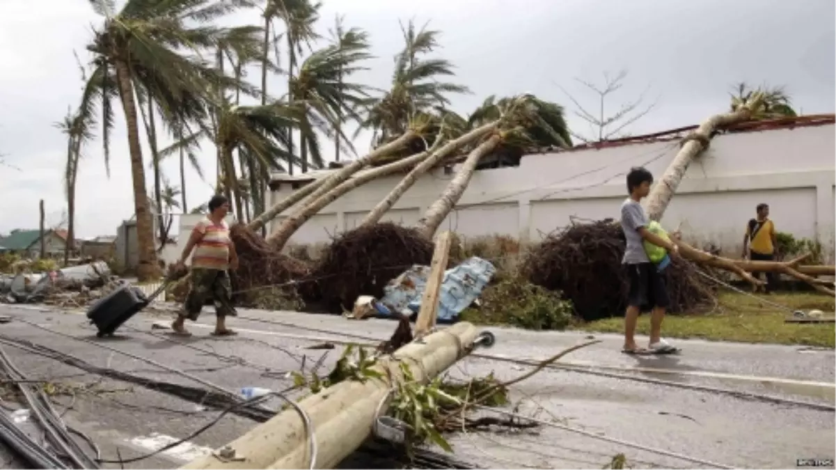 Filipinler\'deki Haiyan Tayfunu