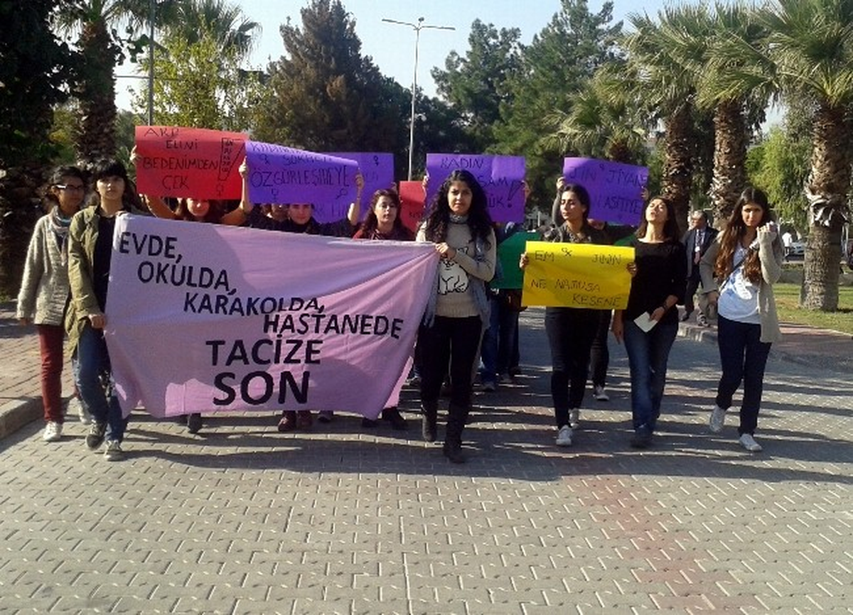 Gebelik Testi İddiası Öğrenciler Tarafından Protesto Edildi