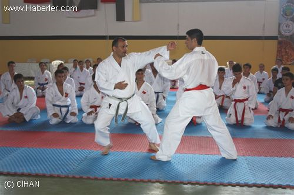 Karate: Dünya Gençler Şampiyonası
