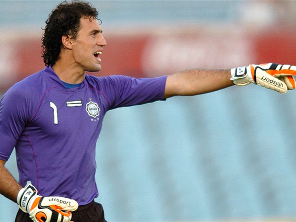 Muslera Yerini Martin Silva\'ya Bırakıyor