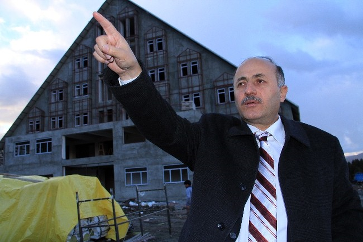 Uğurludağ Kayak Merkezi\'nin İnşaatı Devam Ediyor