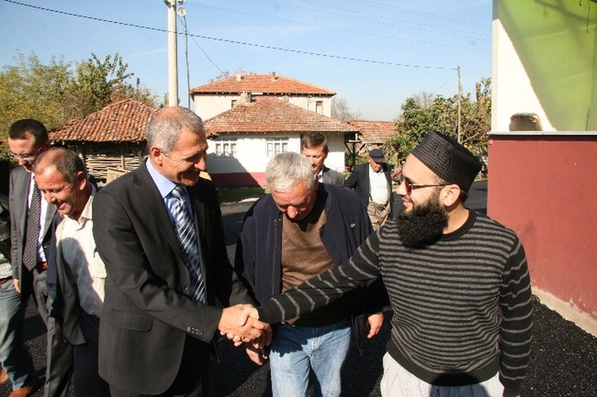 Alandüzü\'nde Asfalt Sevinci