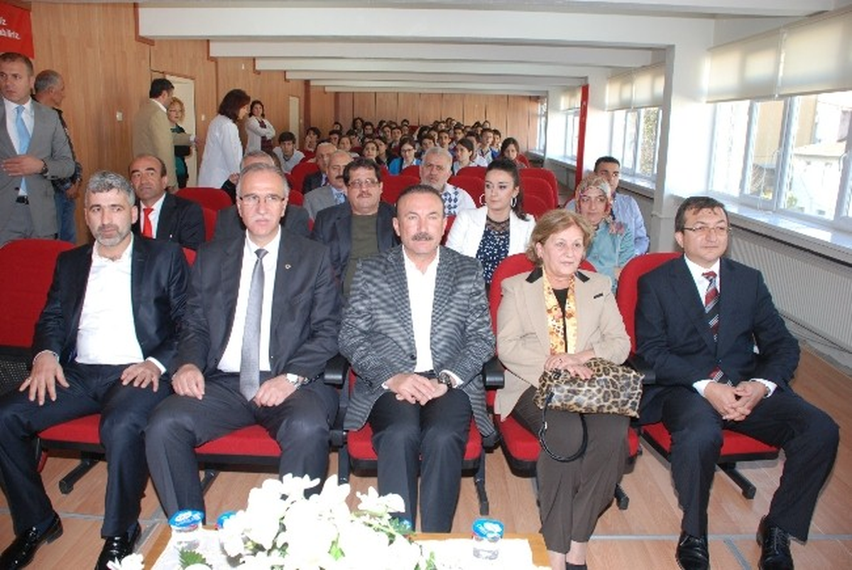 Anadolu Sağlık Meslek Lisesine Yaptırılan Salon Açıldı