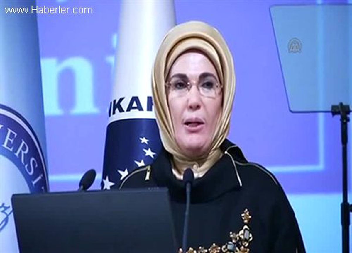 "Anne Üniversitesi Projesi" protokol töreni Emine Erdoğan (2)