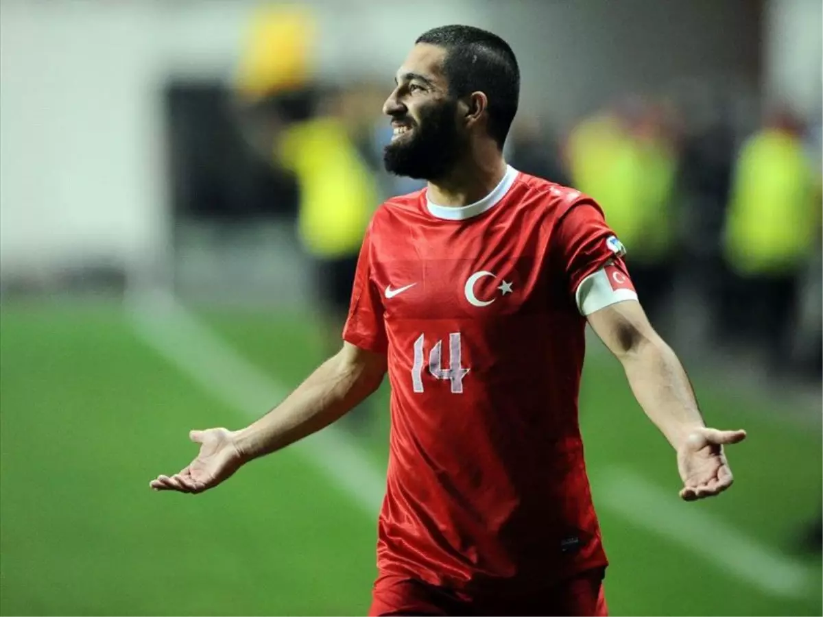 Arda Turan: Yalan Haberler Yüzünden Türkiye\'den Ayrıldım