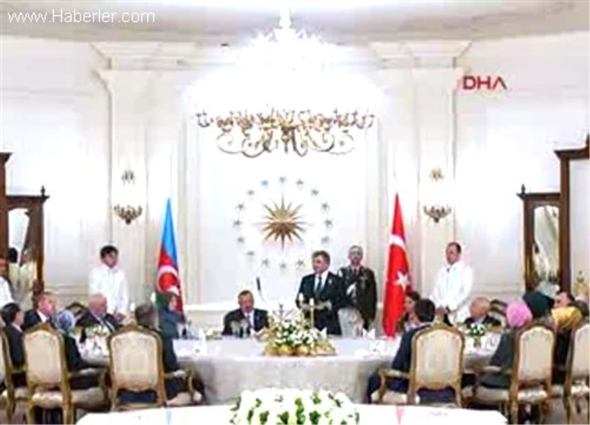 Azerbaycan Cumhurbaşkanı Aliyev Onuruna Çankaya Köşkü\'nde Akşam Yemeği