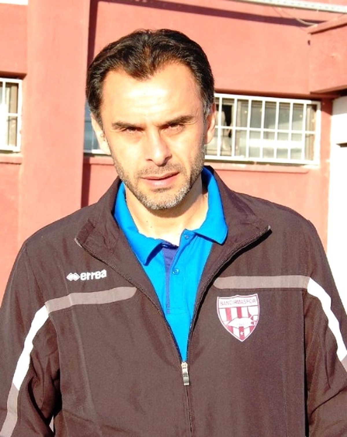 Bandırmaspor\'da Teknik Direktör Yenikan\'ın İstifası Kabul Edildi