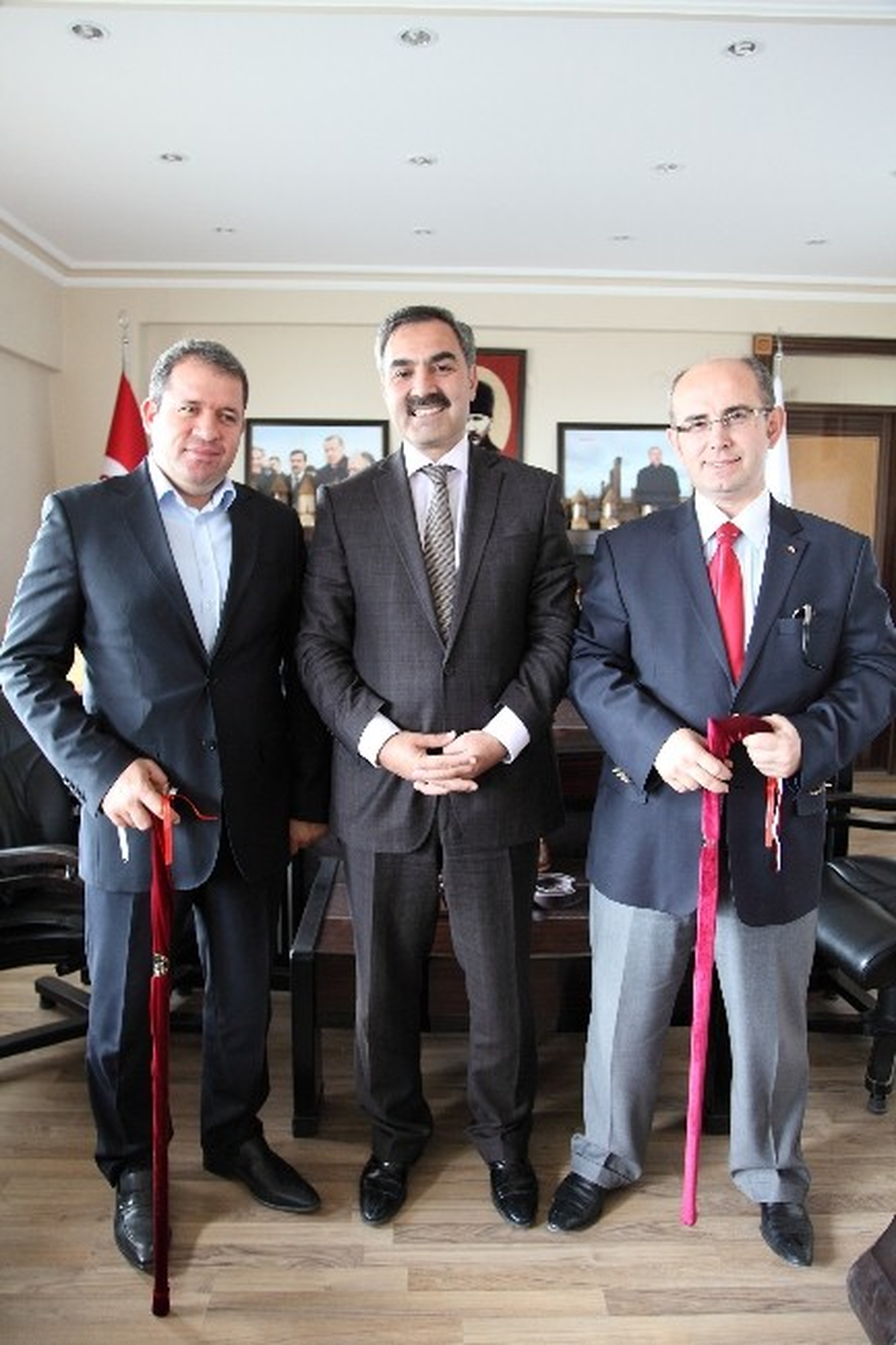 Başsavcı Özcan ve Ağır Ceza Reisi Bodur\'dan Ahlat\'a Ziyaret