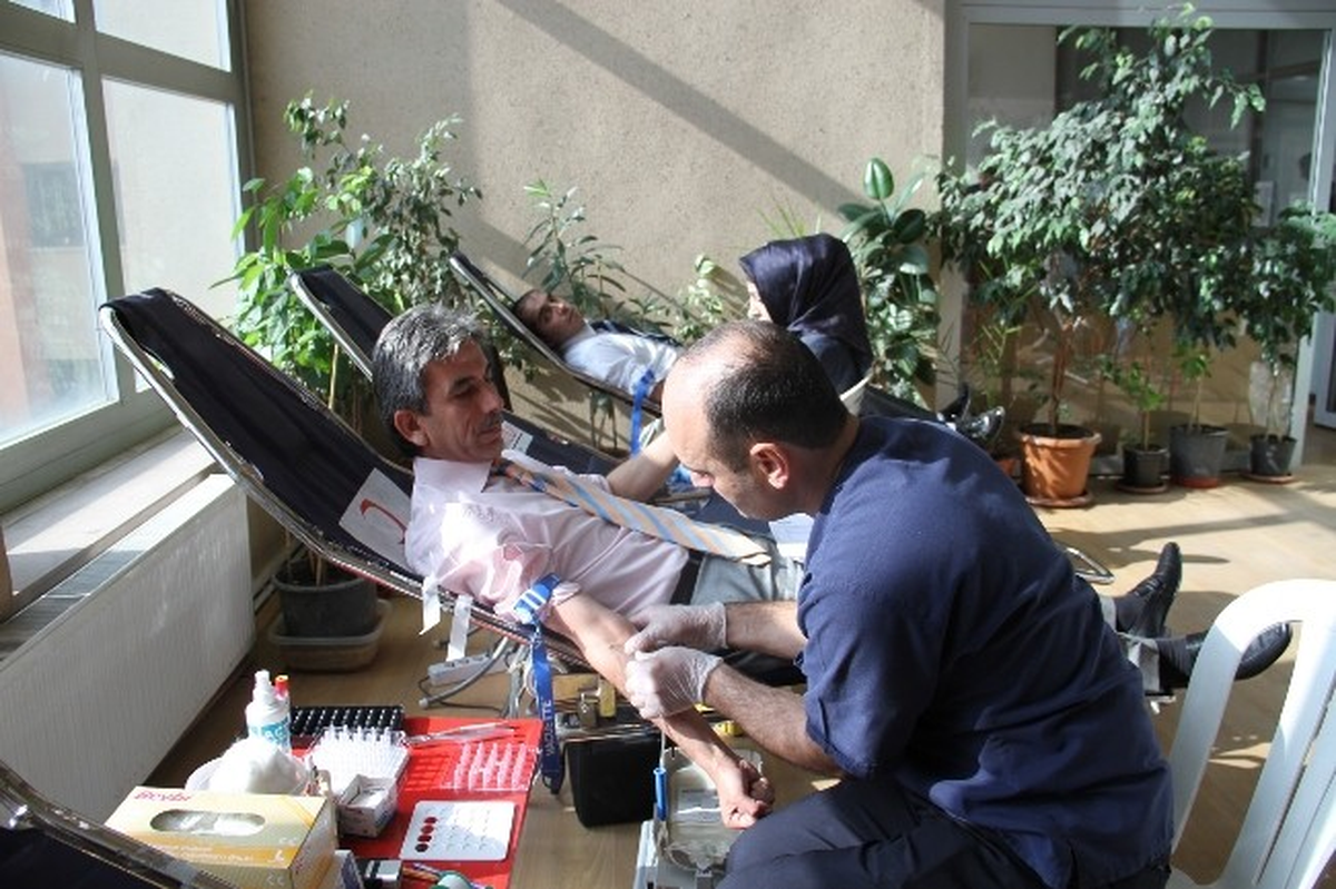 Belediye Personelinden Kan Bağışı