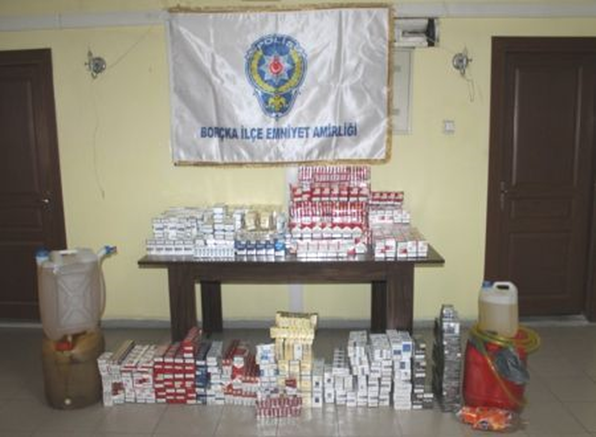 Borçka\'da Kaçak Sigara, İçki ve Mazot Ele Geçirildi
