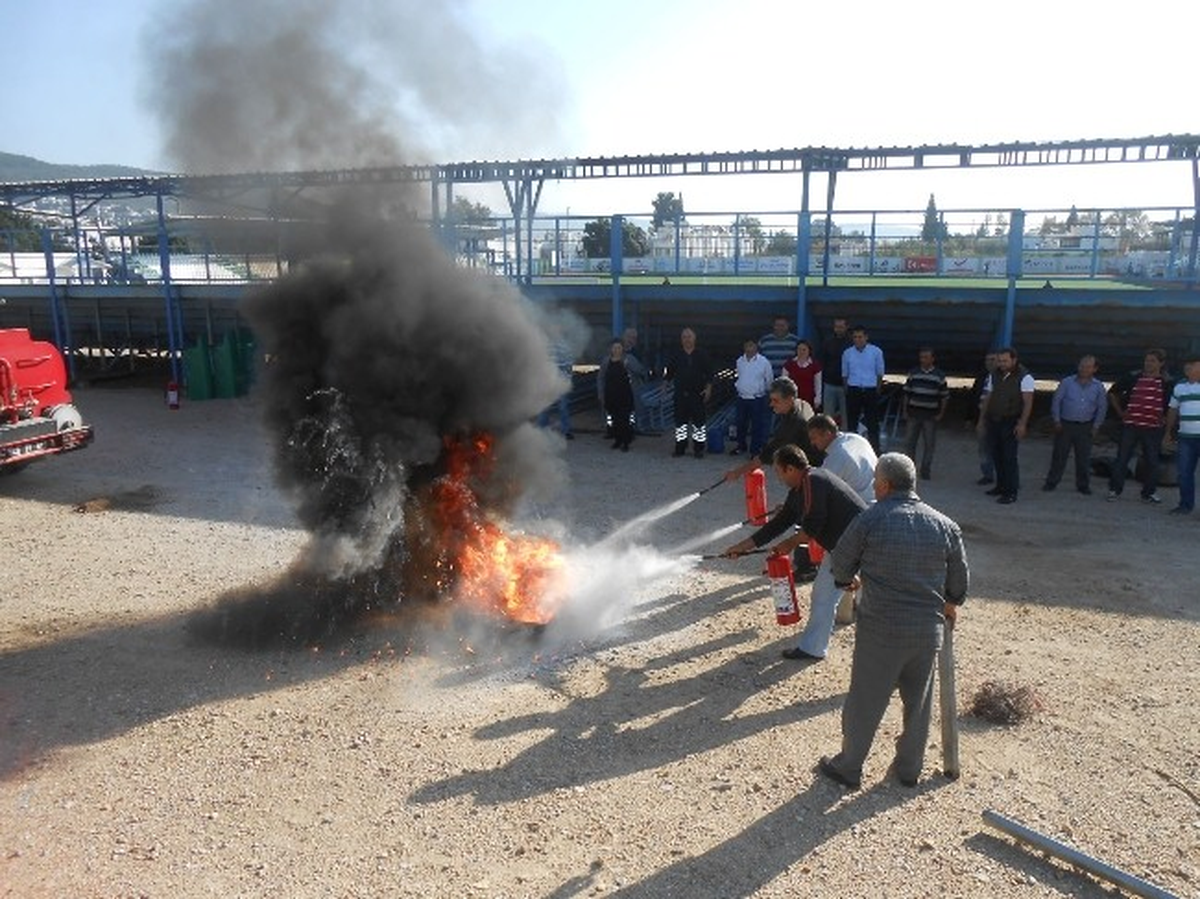 Boski Personeline Temel Yangın Müdahale Eğitimi Veriliyor