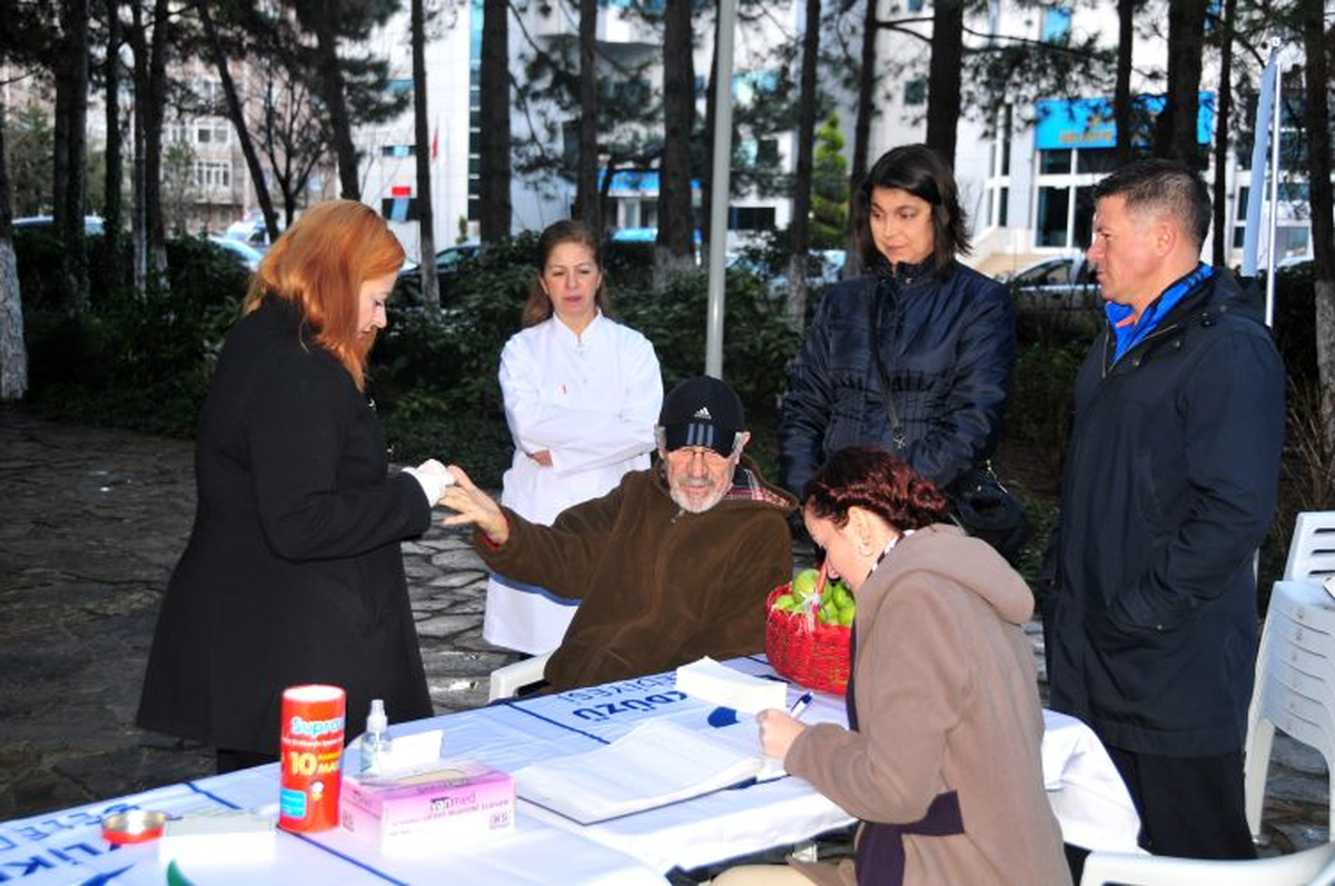 Çamlık Alanda Vatandaşların Açlık Kan Şekeri Ölçülecek