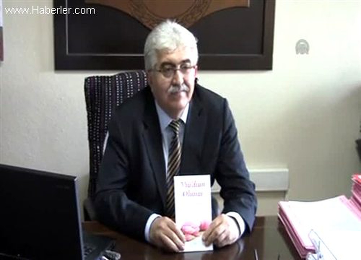 Cumhuriyet Savcısı Bayraktar\'ın Şiir Kitabı Yayımlandı