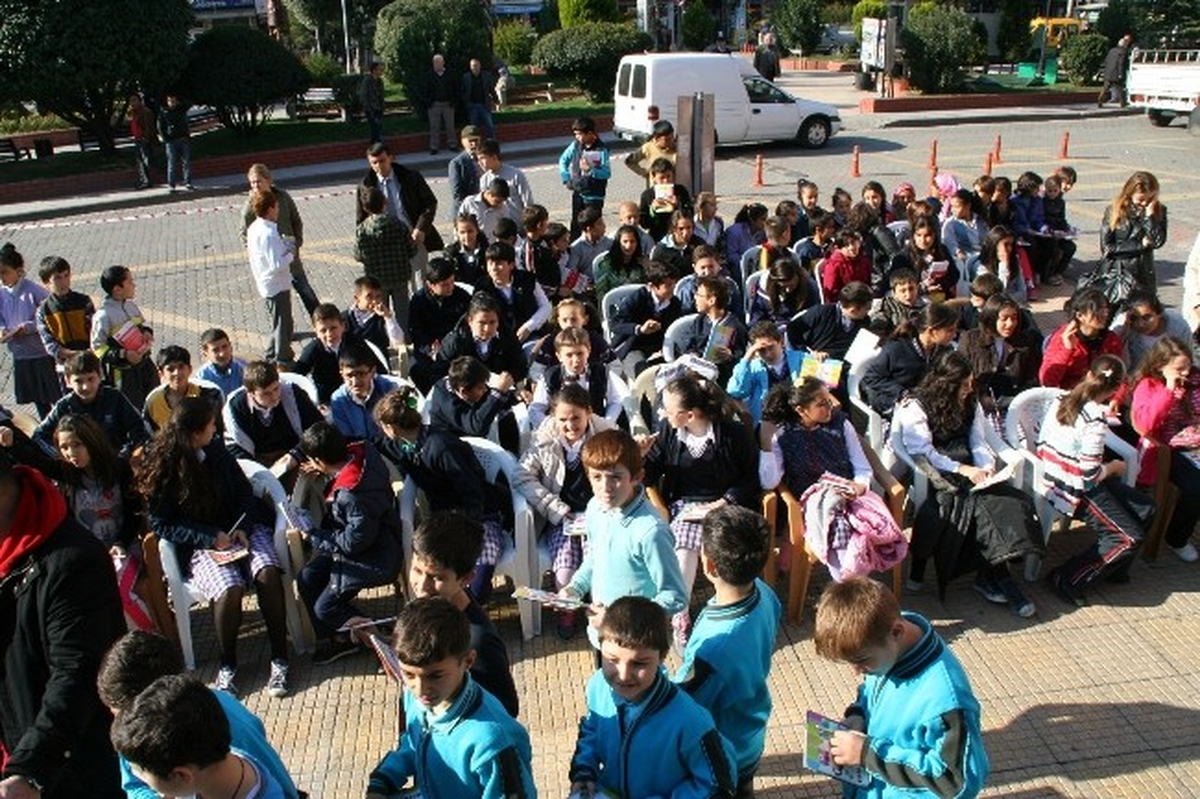 Deprem Simülasyon Tır\'ı Devrek\'te