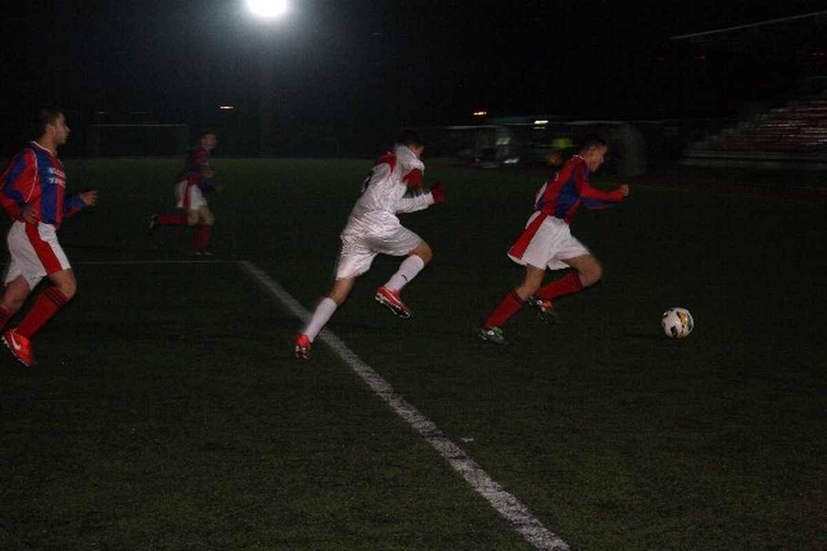 Düzce\'de U-16 Galibiyetle Başladı