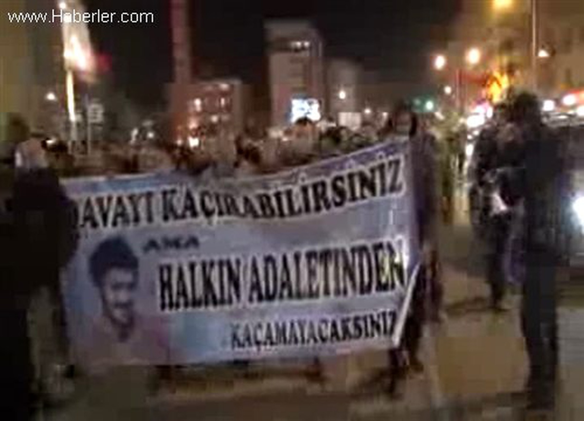 Eskişehir\'de 500 Kişi, Ali İsmail Korkmaz Davasının Kayseri\'ye Alınmasını Protesto Etti