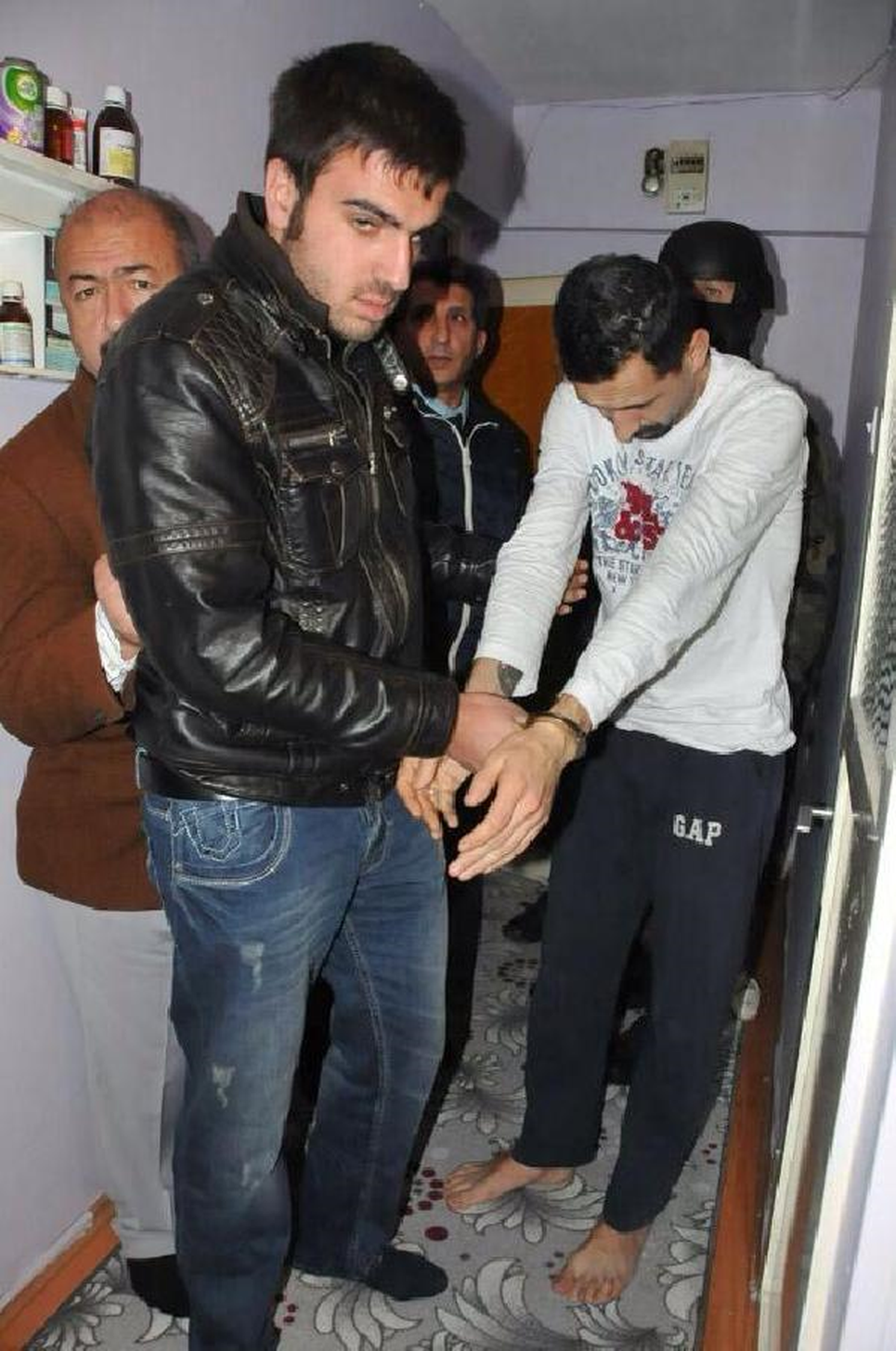 \'Evleri Temizleyin\' Mesajı Polisi Erken Harekete Geçirdi