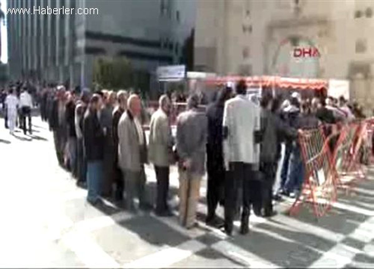 Gaziantep ve Şanlıurfa\'da Aşure İkramı