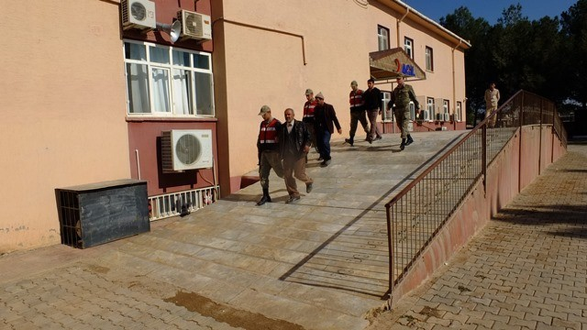 Harran\'da 4 Bin 500 Litre Kaçak Mazot Ele Geçirildi