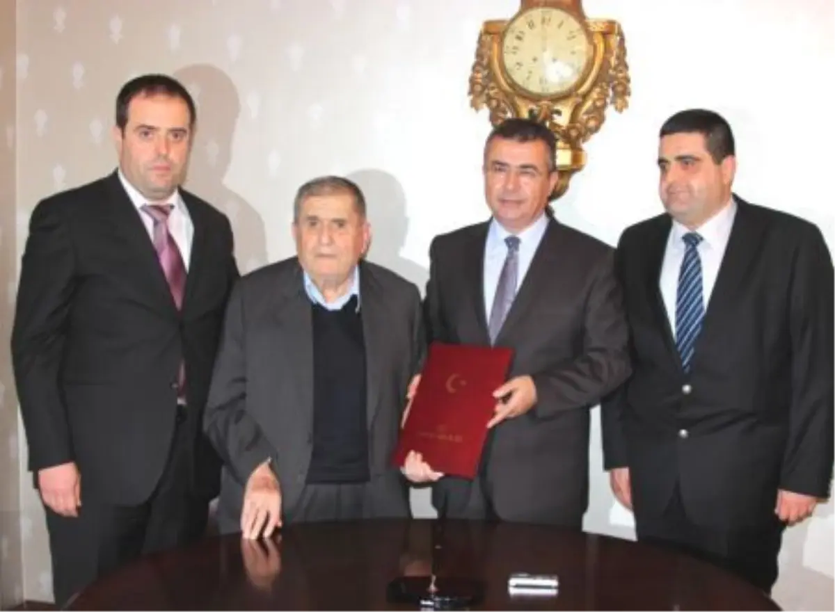 Hatay\'da Hayırseverden Cami