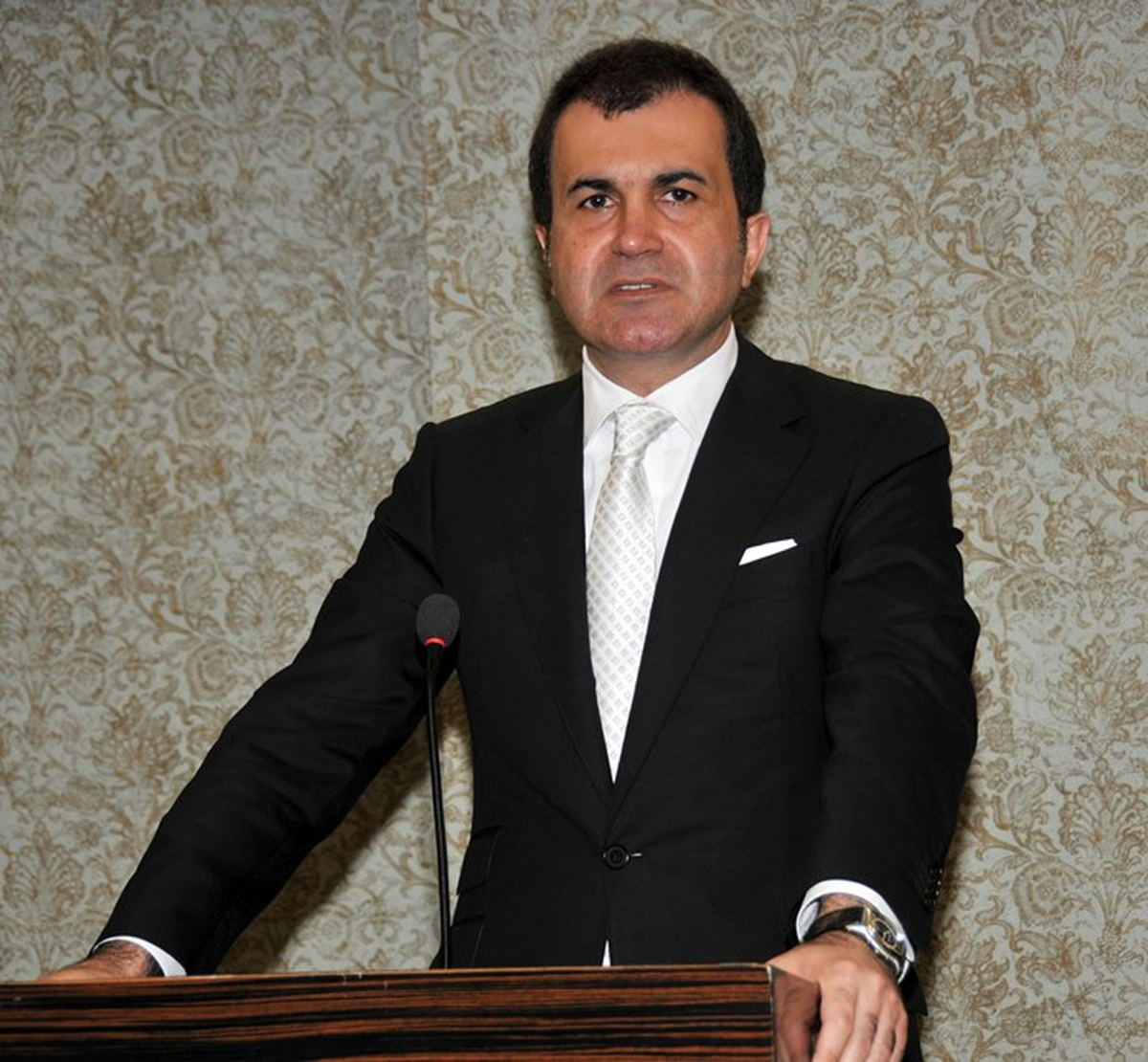 Hazreti Hüseyin\'in Şehit Edilişinin 1374. Yılı