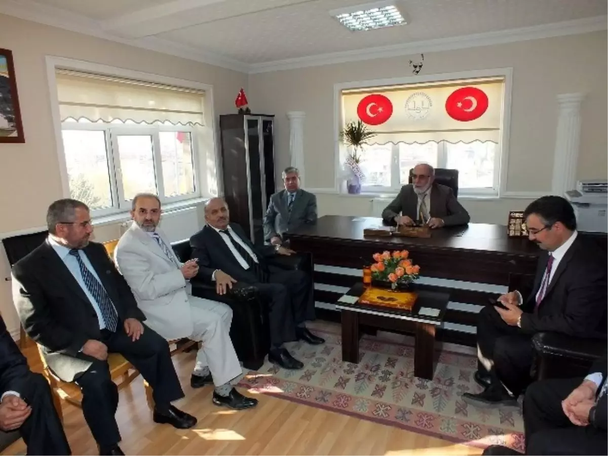 İl Müftüsü Maraşlıgil, Pınarbaşı Müftüsünü Ziyaret Etti