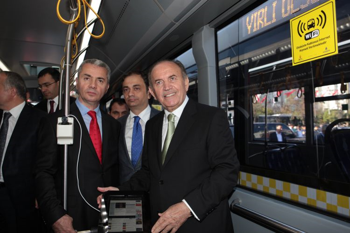 İstanbullular \'Akıllı Otobüs\'le seyahat edecek.