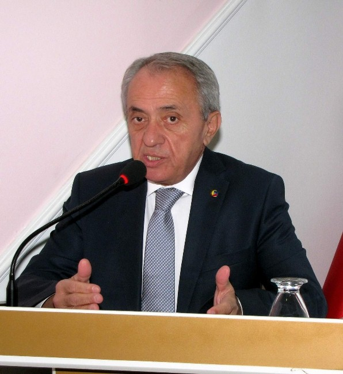 Manisa\'da Umem Projesi Kapsamında Bin 600 Kişi İstihdam Edildi