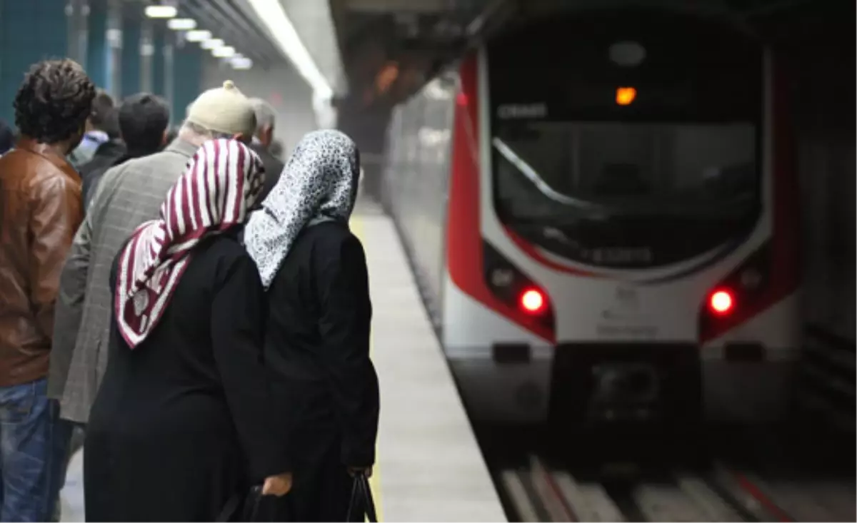 Marmaray'da Ücretli Geçişte İlk Gün
