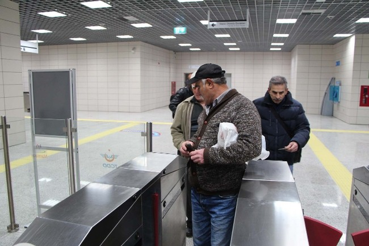Marmaray\'da Ücretli Seferler Başladı