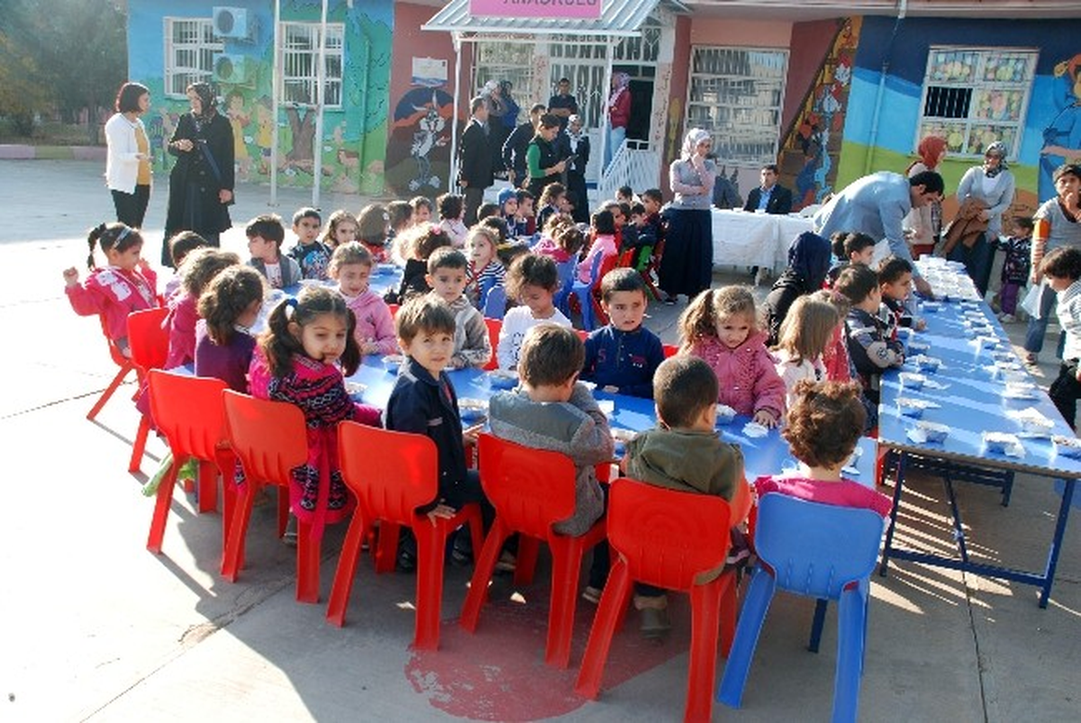 Minik Öğrenciler İçin Aşure Programı Düzenlendi