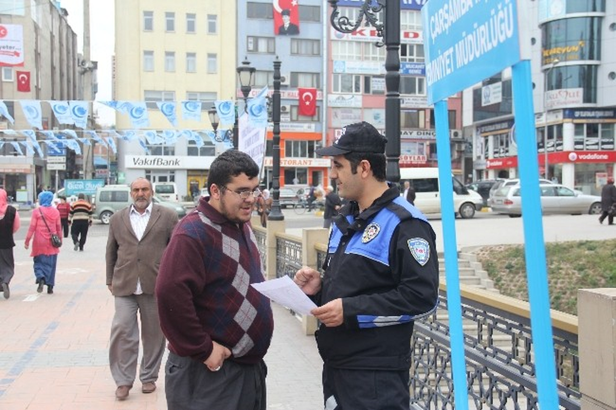 Polisten \'Hırsızlık\' Uyarısı