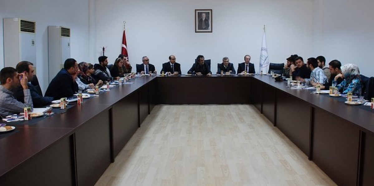 Rektör Özer, Öğrenci Konseyi ile Buluştu