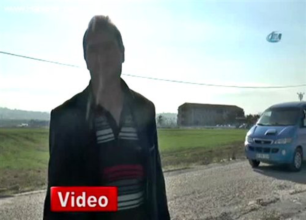 Tekirdağ\'da Şoförler Bozuk Yolu Kendi İmkanlarıyla Tamir Ediyorlar