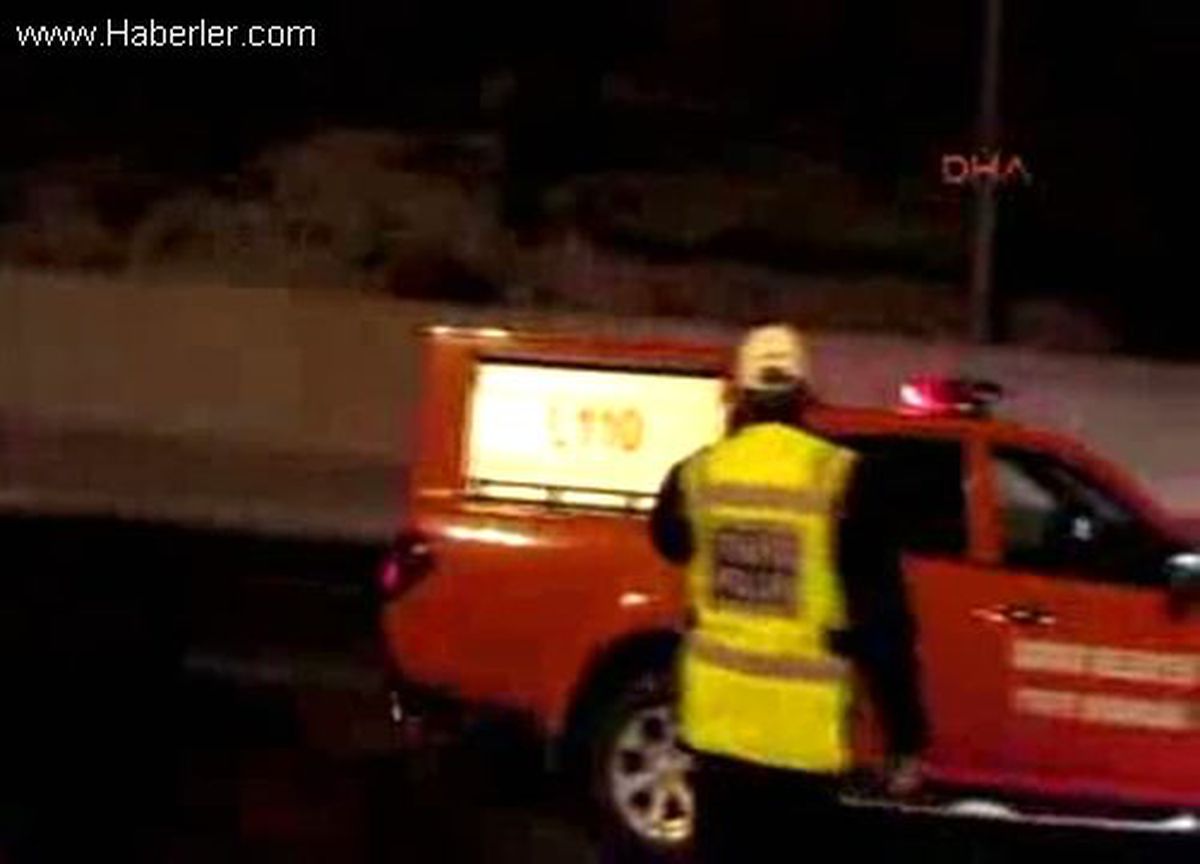 Burdur\'da Tomruk Yüklü Kamyon Devrildi: 1 Ağır Yaralı