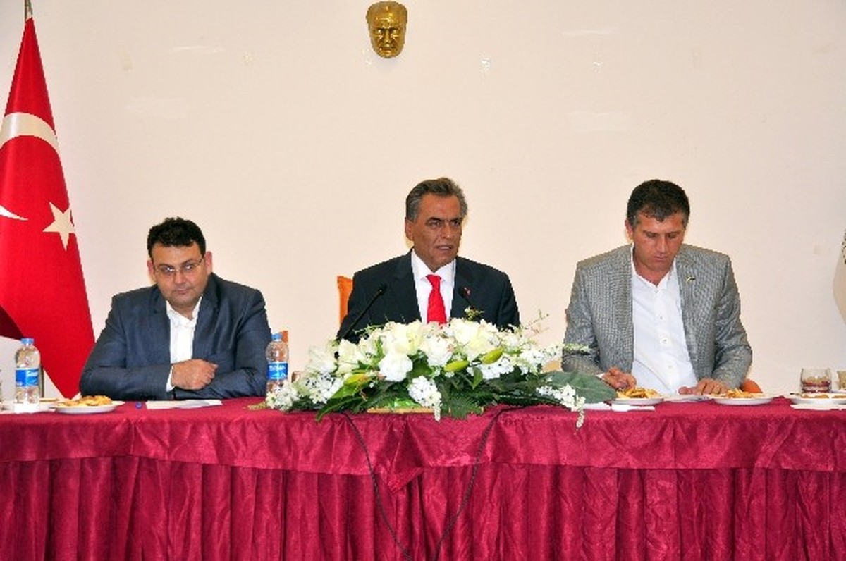 Torbalı Belediye Meclisi\'nde Barış Havası