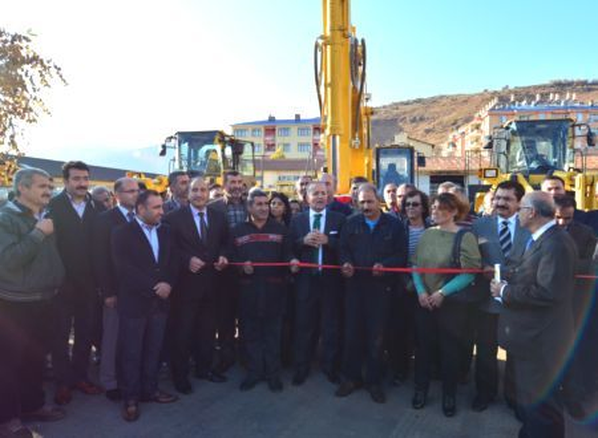 Tunceli İl Özel İdaresinin Yeni Araçları Hizmete Girdi