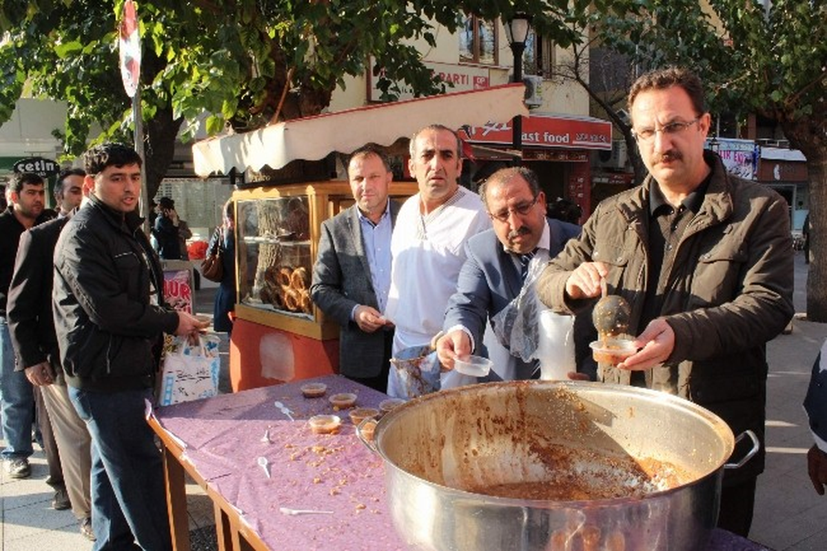Vakıflar Bölge Müdürlüğü\'nden Manisa\'da Aşure Günü Etkinliği
