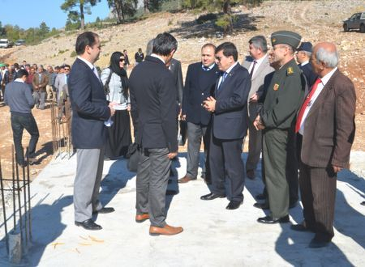 Vali Yılmaz Afad Konutları İnşaatını İnceledi