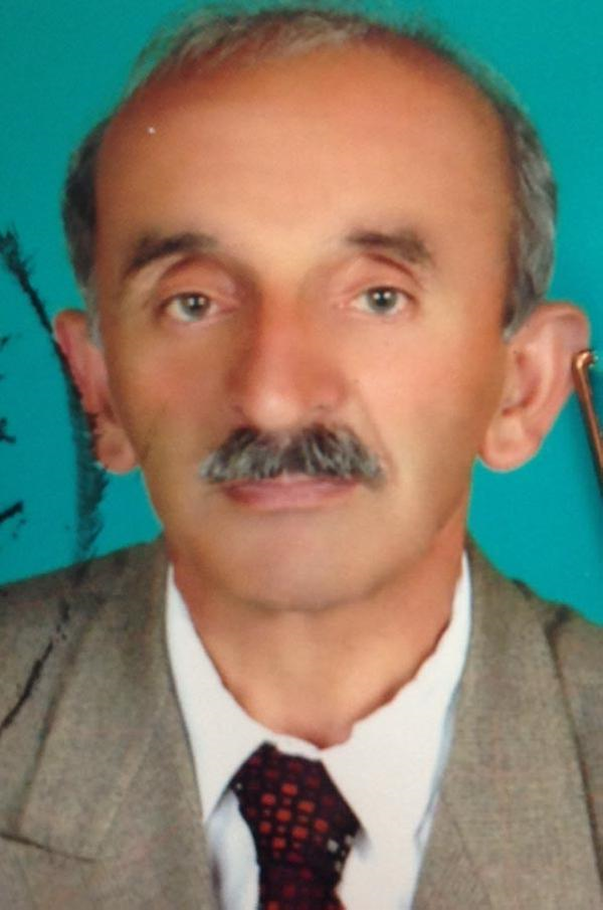 Yolun Karşısına Geçerken Otomobilin Altında Kaldı