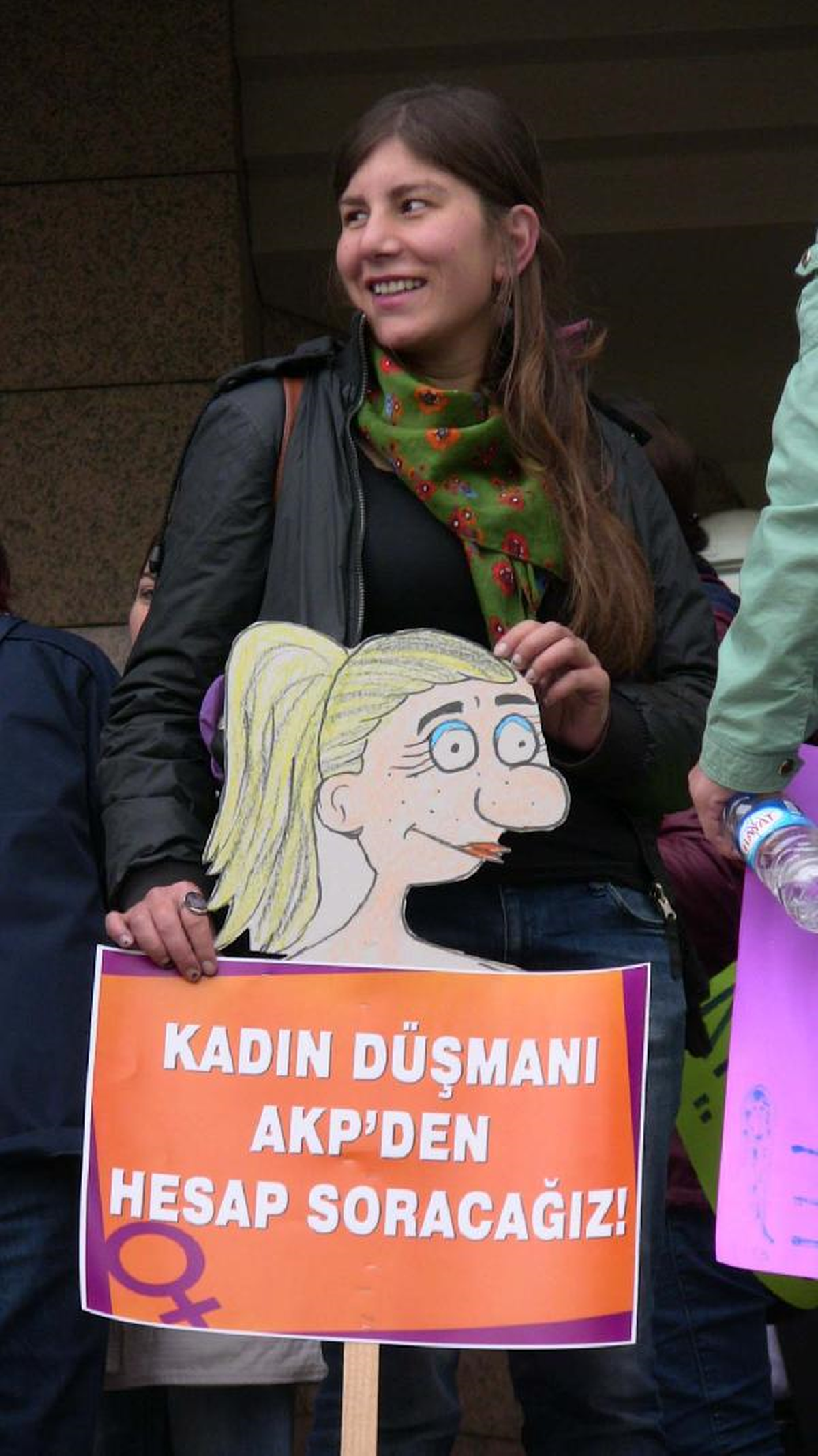 Adliye Önünde Kadın Eylemi