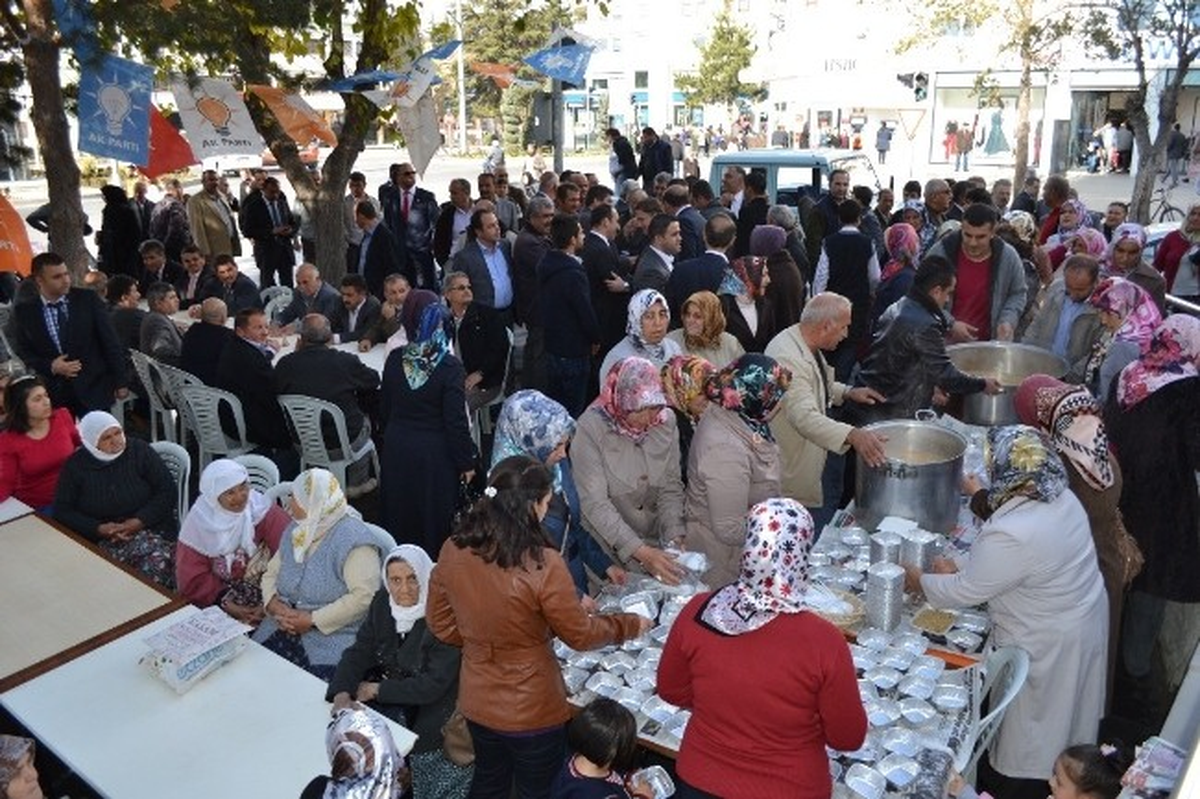AK Parti\'den Aşure İkramı