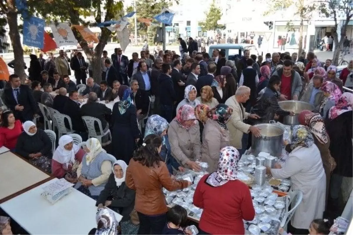 AK Parti Niğde Kadın Kolları\'ndan Aşure Etkinliği