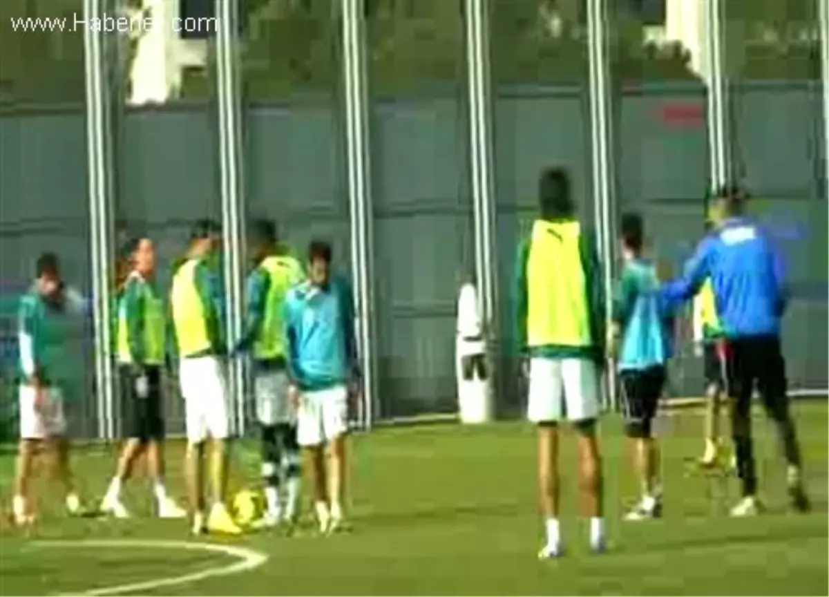Bursaspor\'da Kasımpaşa Maçı Hazırlıkları Sürüyor