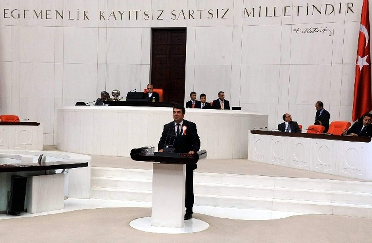 CHP\'li Baydar Meclis\'te Öğrenci Evleri ve Yurtları Değerlendirdi