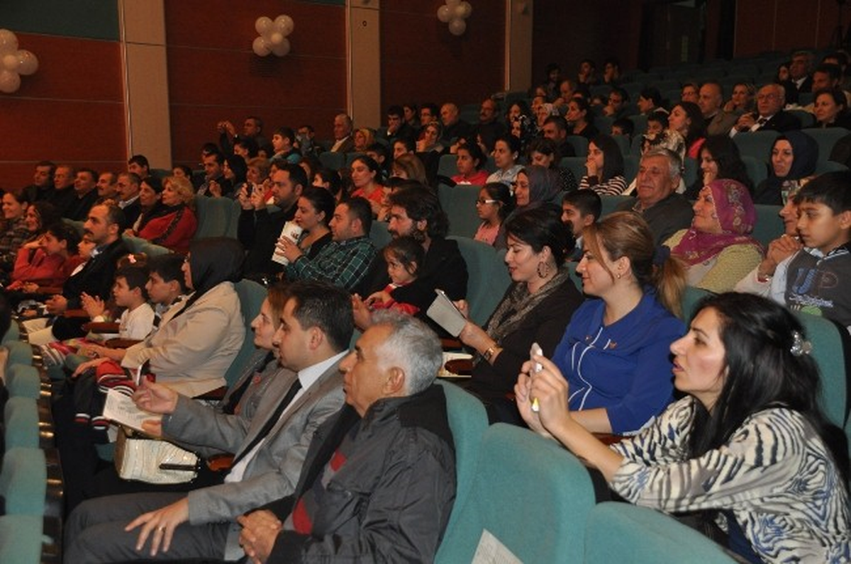 Çocuk Korosu, Tsm Konseri Verdi